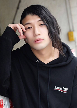 七々見 奈波