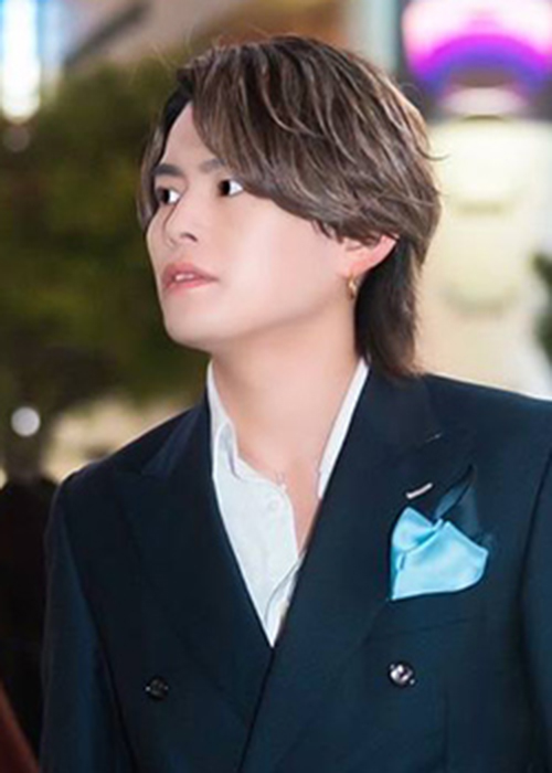 YOSHIKI